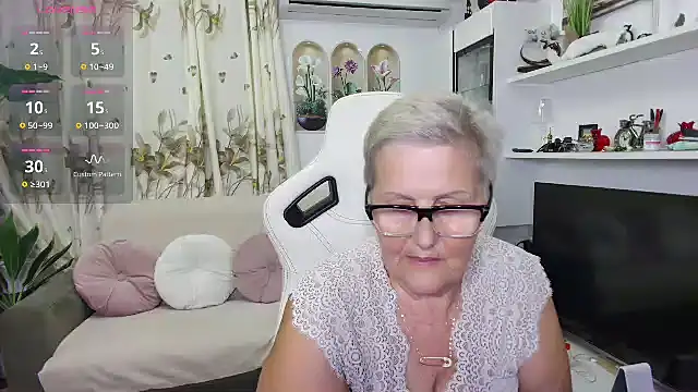 Selenna57 live sex cam