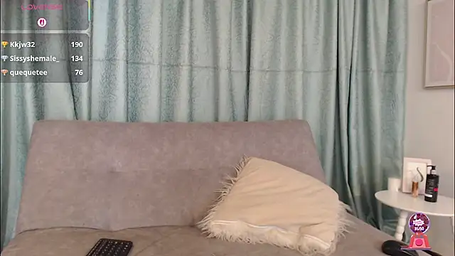 yuliethpetite (Ask my age) - Masturbating with a dildo