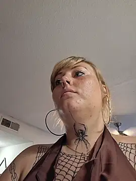 spiderrose444 (F young) - Flash public pool