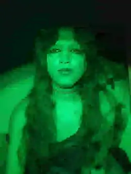 mmmmoniikababie (T milf) - Buy me a good Camera
