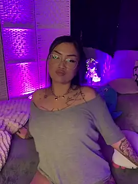 AsianLadyWan