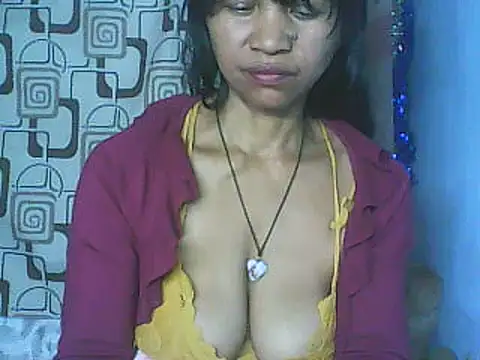 nene_belle live cam on StripChat