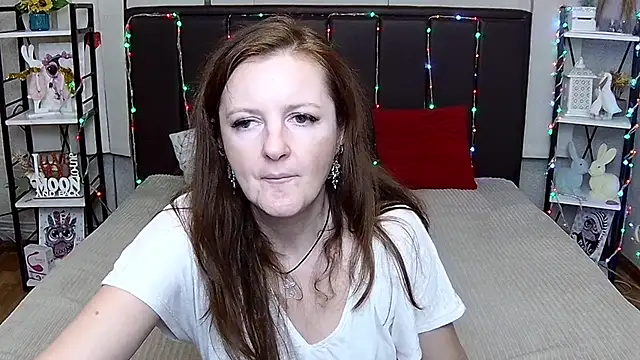 MeganPirs live cam on StripChat