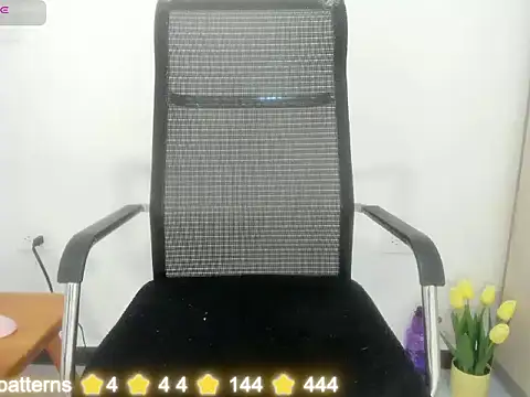 KITTY_K live cam on StripChat