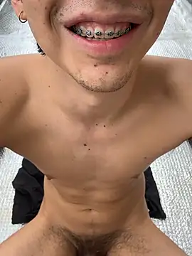 Liam_Moss live cam on StripChat