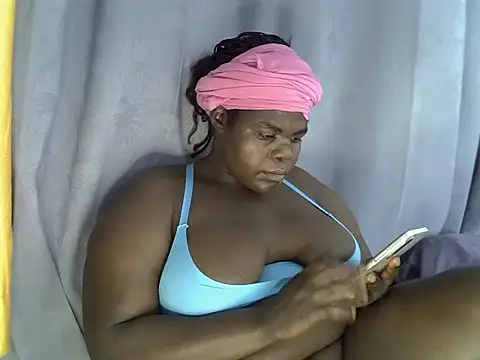 ebony_bbw254 live cam on StripChat