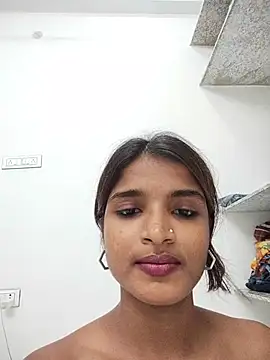 Honey-000 live cam on StripChat