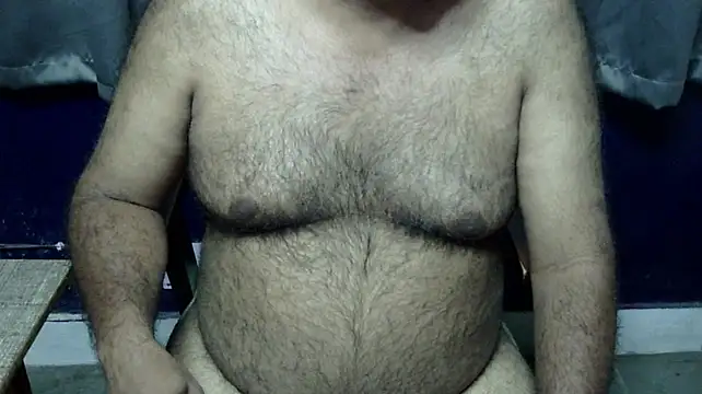 hairysubcub_70 (Ask my age) - Welcome To Daddy's Room. Make Daddy Cum.