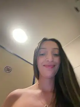 BelleLouiseVp live cam