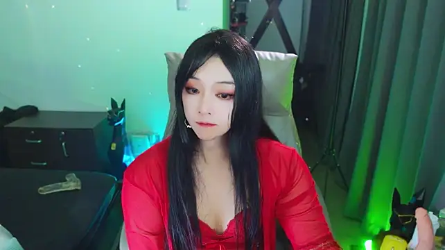 sarasilky (Ask my age) - 当众高潮射精