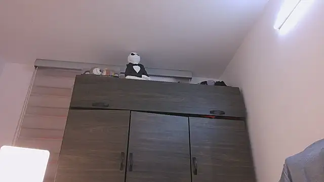 selene_red_ live cam on StripChat