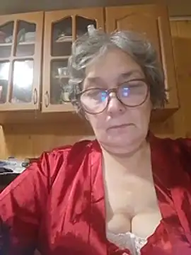 IrinaSweet54 live cam on StripChat