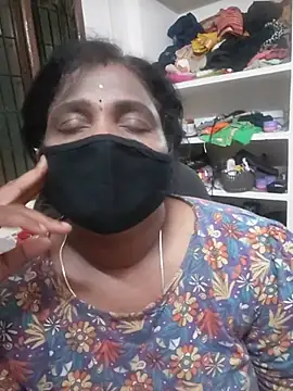 Tamil_Kavitha10 live cam on StripChat