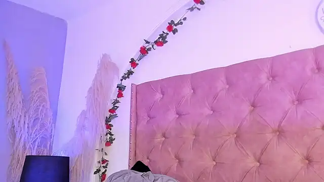Catalleya_flower live cam on StripChat