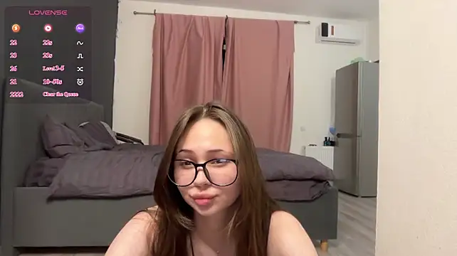 AnnaMilt live cam on StripChat