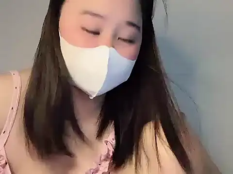 Nhungnhung201 live cam on StripChat