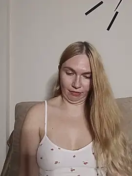 KisaVixen live cam on StripChat