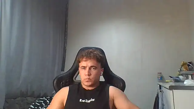 Denis_sport live cam on StripChat