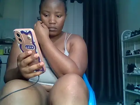 Fatbooty21 live cam on StripChat