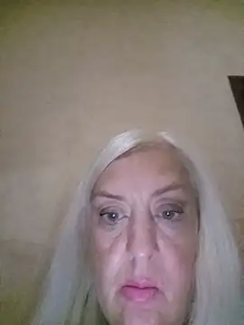 Julia20X live cam on StripChat