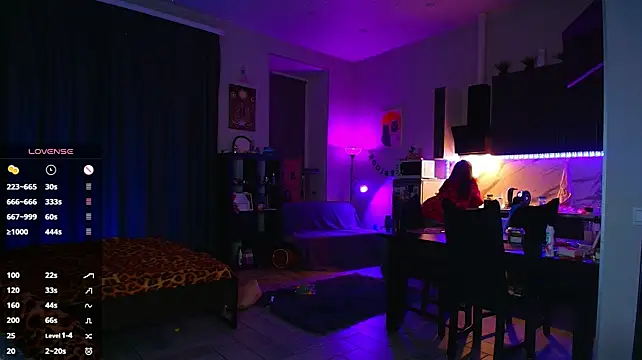 NicoleFancy live cam on StripChat