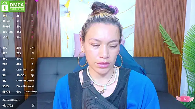 alonddra_tay live cam on StripChat