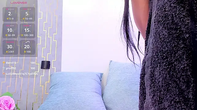 emma_bloomm live cam on StripChat