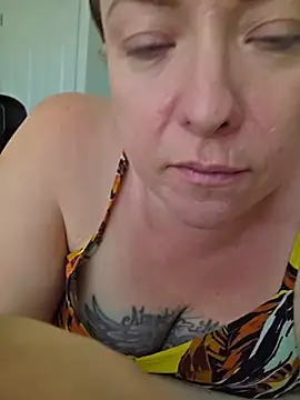 julimonroe live cam