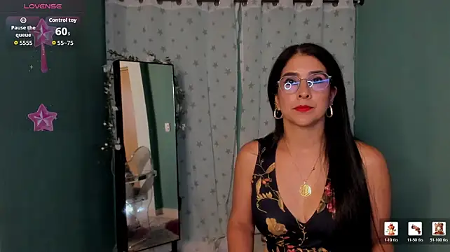 Zayra-Velmontn live cam on StripChat