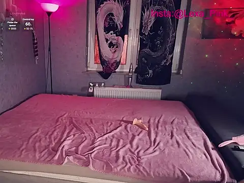 LexaPink live cam on StripChat