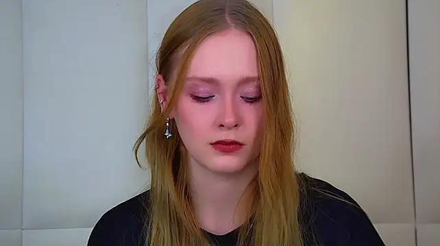 AgataFoxley live cam on StripChat