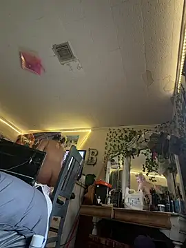 PoundedCajunGuy93 live cam on StripChat