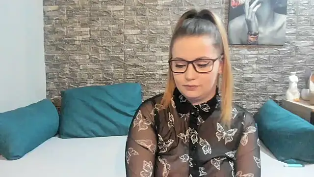 kalindahot live cam on StripChat