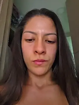 sarah_rayy live cam on StripChat