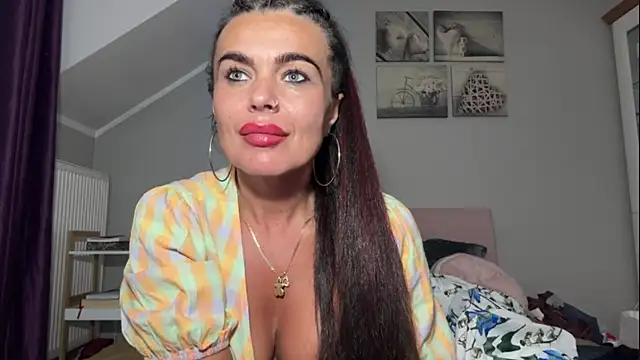 JennyFantasy live cam on StripChat