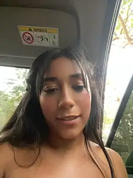 SaryJonex live cam on StripChat
