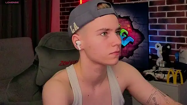 jean_willson (F teen) - topless