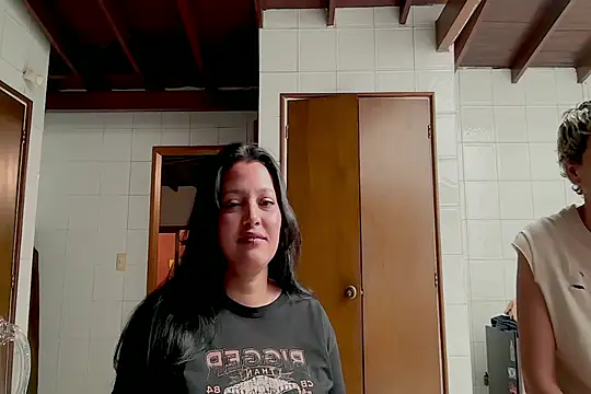 marcellagriffin (F young) - SUCK BOOBS