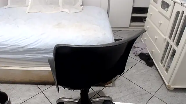 mysterbearmg (Ask my age) - cum