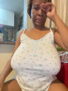 wettitiesxxx (F milf) - 300