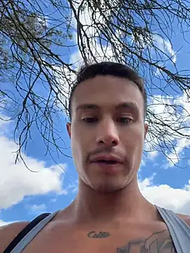 DOMINICKVEGAS77 live cam on StripChat