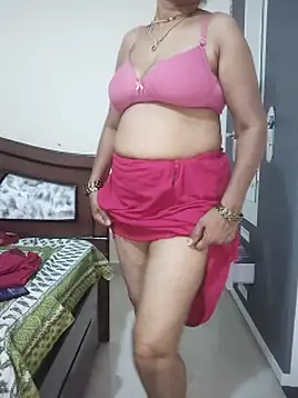 sanvi_kannada (F mature) - Boob's oil massage in public with out fa