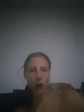 lenagoldi (G young) - 🍑 Slap booty 3 times 🍑