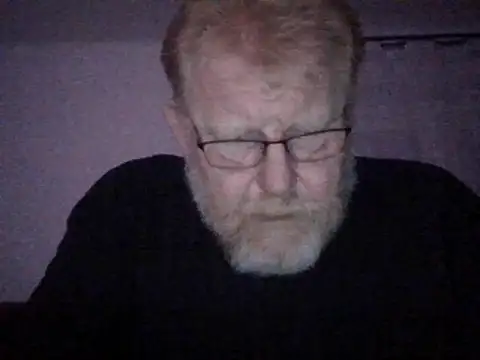 carli566 (M grandpa) - Krasny den ,kdo mi pomuže ???