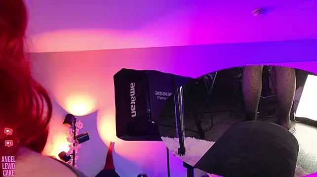 Angel-Lewd-Cake live cam on StripChat