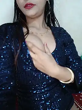 xpihu live cam on StripChat