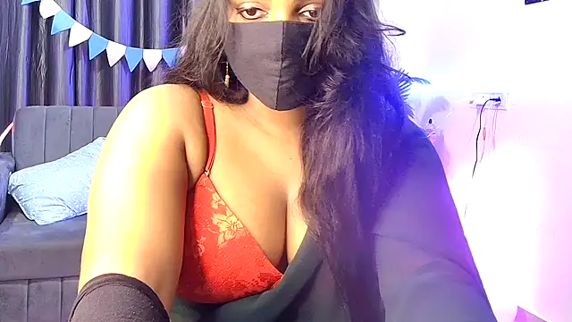 Goddess_In_Lust live cam on StripChat