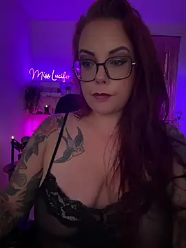 Miss_Lucifer6 live cam on StripChat
