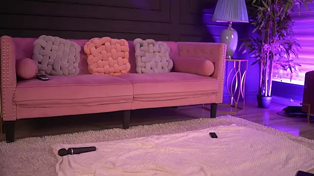 AlessiaNoire live cam on StripChat