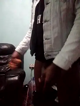 DigCrok live sex cam